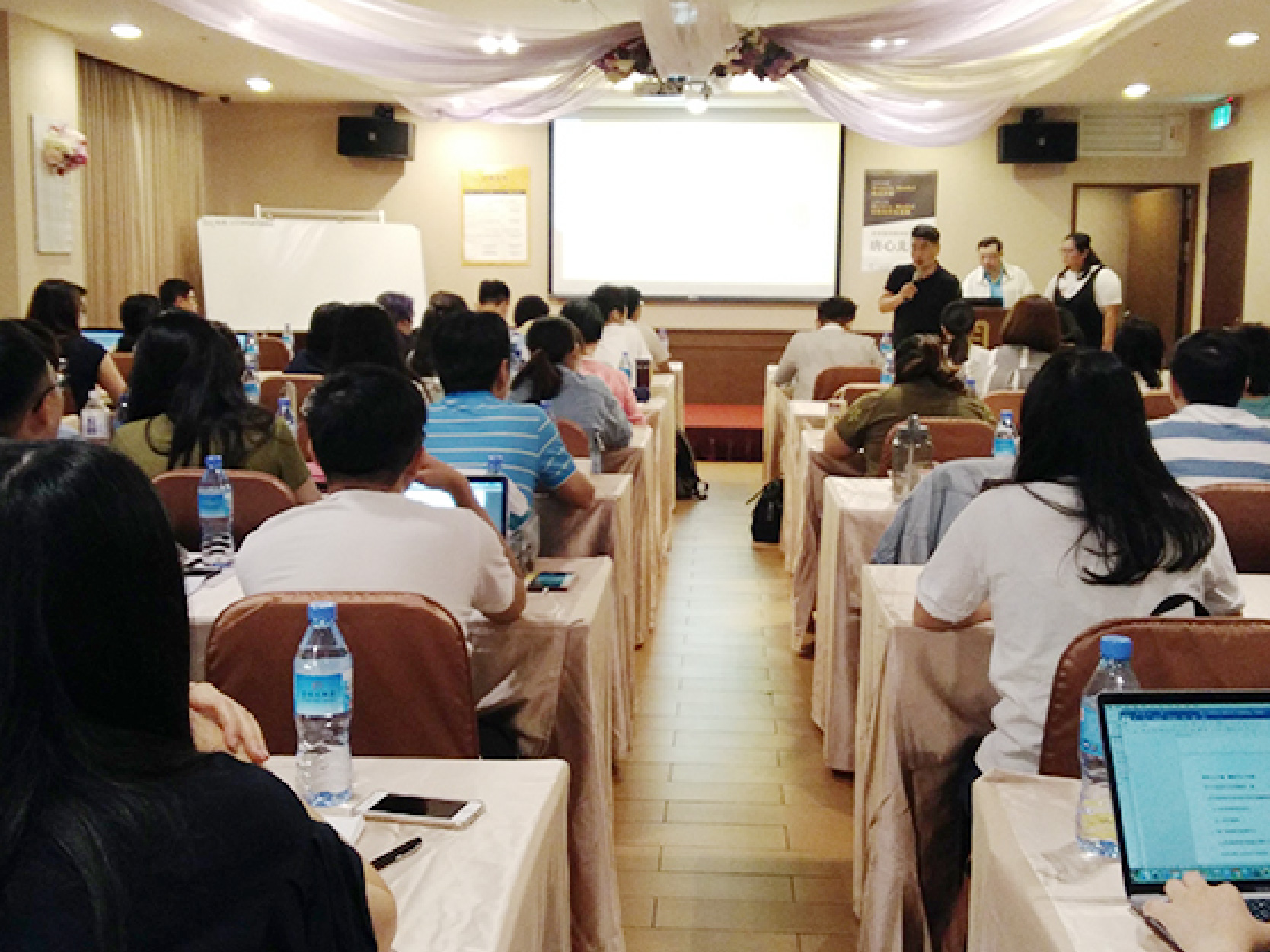 【活動實錄】2019年「預防藥癮復發處遇進階工作坊」實錄｜唐心北醫師｜陳奇硯醫師｜張雅玲社工｜林曉卿科長(標題圖檔)