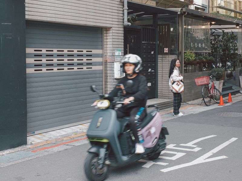 《女性》愛滋v.s婚姻，不用二選一｜女性感染者 小心肝【POZstory陽性故事】(標題圖檔)