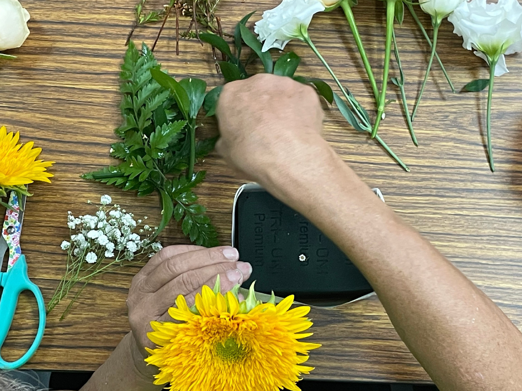 愛的幸福站 - HIV共病防治&花藝療癒神奇復原課 | 台中活動實錄(標題圖檔)