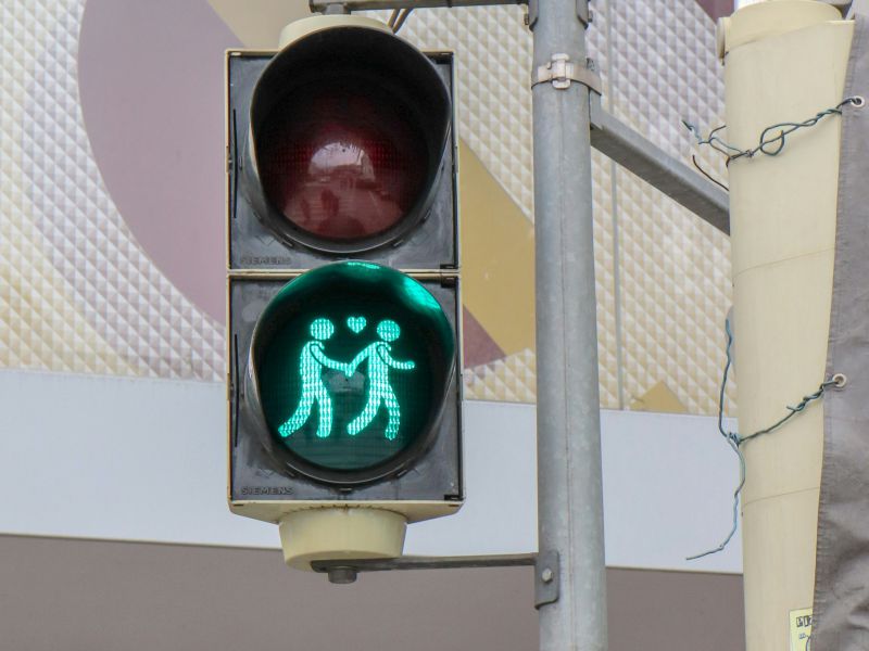 《愛滋》讓我們聊聊相異伴侶吧丨薩可【POZstory陽性故事】(標題圖檔)